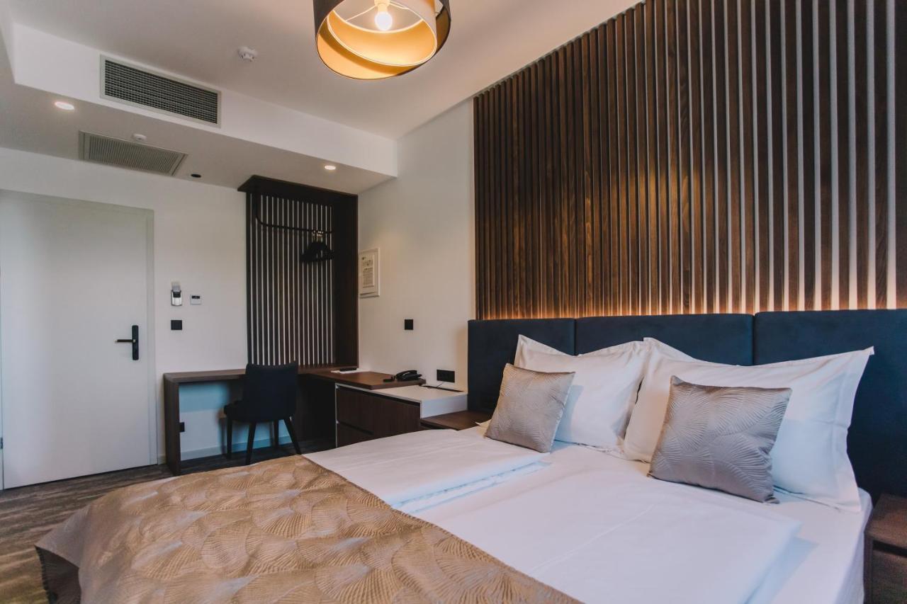 Hotel Batuda Сплит Экстерьер фото