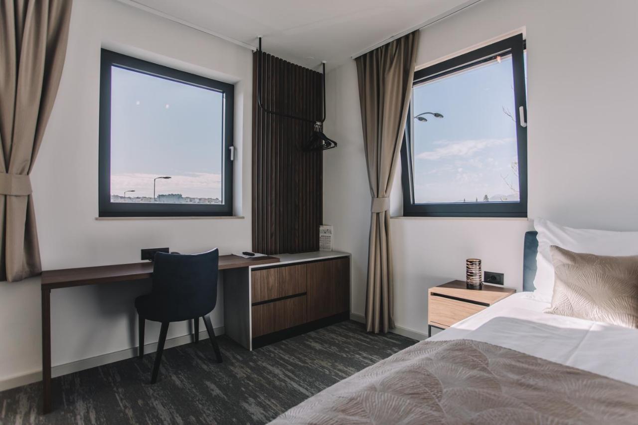 Hotel Batuda Сплит Экстерьер фото